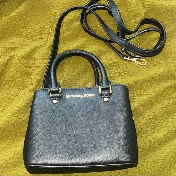 Michael Kors Mini Savannah XS Leather Satc… - Picture 1 of 8